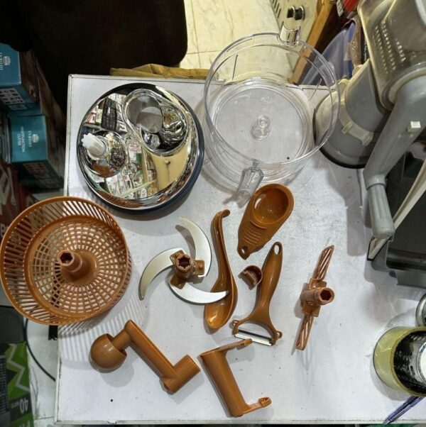 Manual-Hand-Multifunction-Speedy-Vegetable-Quick-Chopper-2.jpeg Manual Hand Multifunction Vegetable Chopper